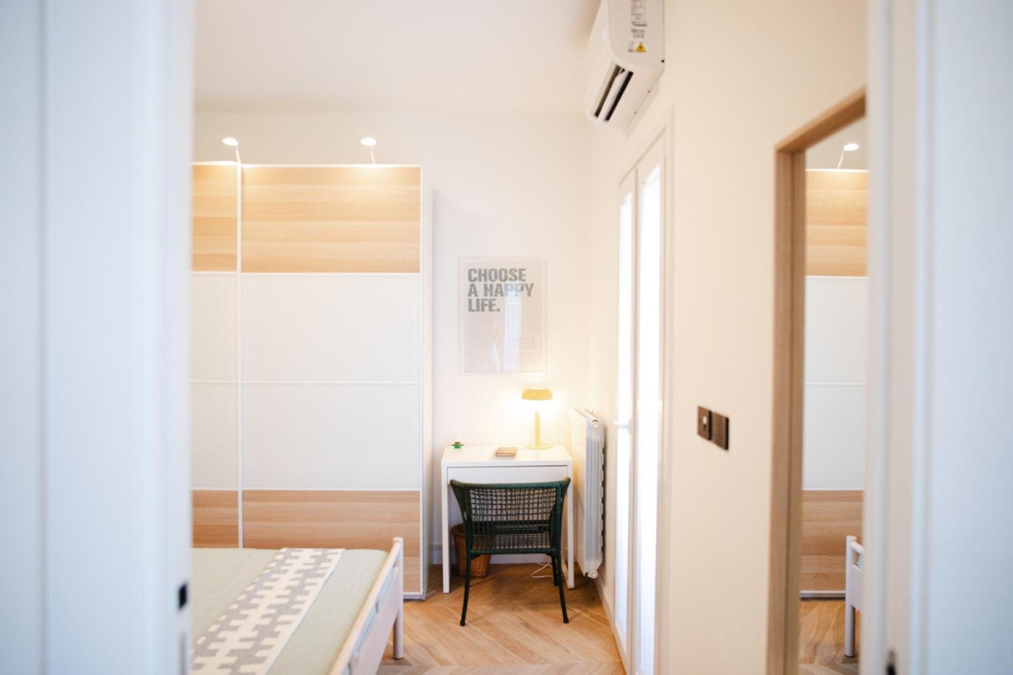 Bright 2-room For Friends And Relatives Appartamento